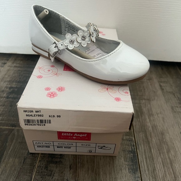 Girls Mary Jane Dress Shoes - Picture 2 of 2